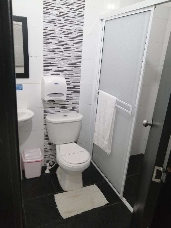 Hotel San Adolfo Карепа Экстерьер фото
